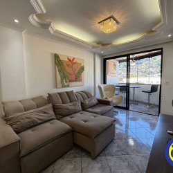 Apartamento com 100m², 3 quartos (sendo 1 suíte), 1 garagem, no bairro Centro em Florianópolis