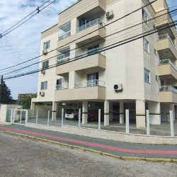Apartamento com 61m², 2 quartos, 1 garagem, no bairro Areias em São José