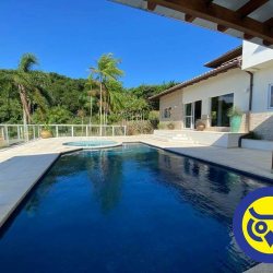 Casa com 600m², 5 quartos, 5 suítes, 10 garagens, no bairro Jardim Cidade de Florianópolis em São José