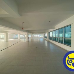 Salas/Conjuntos com 912m², 6 garagens, no bairro Trindade em Florianópolis