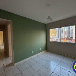 Apartamento com 48m², 2 quartos, 1 garagem, no bairro Centro em Florianópolis