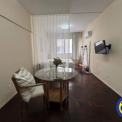 Apartamento com 32m², 1 quarto, no bairro Centro em Florianópolis