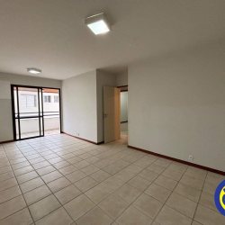 Apartamento com 109m², 3 quartos (sendo 1 suíte), 1 garagem, no bairro Centro em Florianópolis