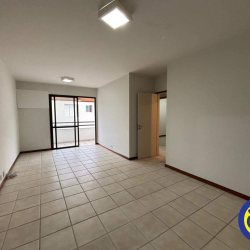 Apartamento com 109m², 3 quartos (sendo 1 suíte), 1 garagem, no bairro Centro em Florianópolis