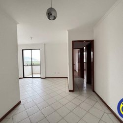 Apartamento com 99m², 2 quartos (sendo 1 suíte), 2 garagens, no bairro João Paulo em Florianópolis