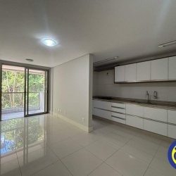 Apartamento com 76m², 2 quartos, 2 suítes, 2 garagens, no bairro João Paulo em Florianópolis