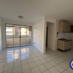 Apartamento com 50m², 1 quarto, 1 garagem, no bairro Itacorubi em Florianópolis