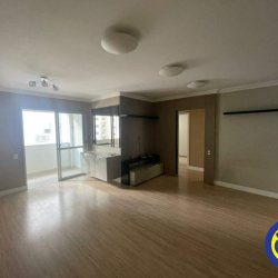 Apartamento com 89m², 3 quartos (sendo 1 suíte), 1 garagem, no bairro Centro em Florianópolis