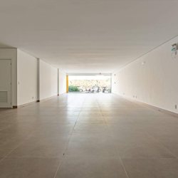Loja com 130m², 1 garagem, no bairro Balneário em Florianópolis