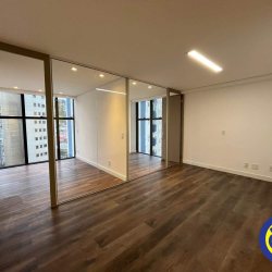 Salas/Conjuntos com 43m², 1 garagem, no bairro Centro em Florianópolis