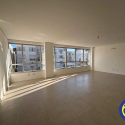 Salas/Conjuntos com 48m², 1 garagem, no bairro Coqueiros em Florianópolis