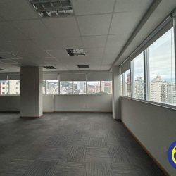 Salas/Conjuntos com 225m², 5 garagens, no bairro Centro em Florianópolis