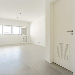 Salas/Conjuntos com 28m², 1 garagem, no bairro Balneário em Florianópolis