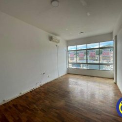 Salas/Conjuntos com 50m², no bairro Centro em Florianópolis