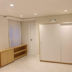 Apartamento com 33m², 1 quarto, 1 garagem, no bairro Pantanal em Florianópolis