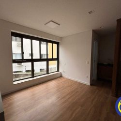 Apartamento com 38m², 1 quarto, 1 garagem, no bairro Saco dos Limões em Florianópolis