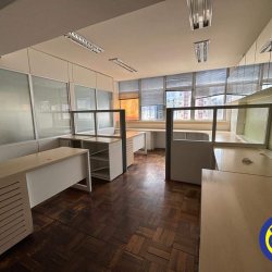 Sala com 64m², no bairro Centro em Florianópolis
