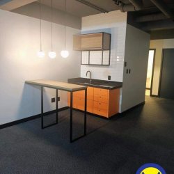 Salas/Conjuntos com 130m², no bairro Centro em Florianópolis