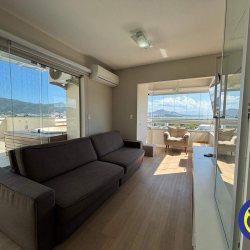 Apartamento com 127m², 3 quartos, 1 suíte, 2 garagens, no bairro Saco Grande em Florianópolis