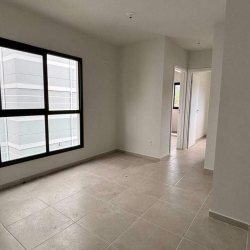 Apartamento com 45m², 2 quartos, 1 garagem, no bairro Potecas em São José
