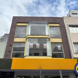 Salas/Conjuntos com 250m², no bairro Centro em Florianópolis