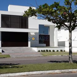 Casa com 520m², 4 quartos, 4 suítes, 2 garagens, no bairro Jurerê Internacional em Florianópolis