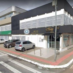 Predio com 1250m², 10 garagens, no bairro Kobrasol em São José