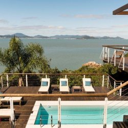 Casa em Condomínio com 517m², 5 quartos, 2 suítes, no bairro Armação Piedade em Governador Celso Ramos