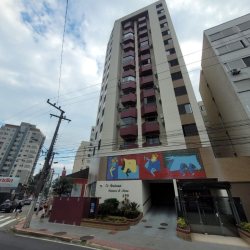 Apartamentos com 100m², 2 quartos, 1 suíte, 1 garagem, no bairro Centro em Florianópolis