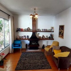 Casa Residencial com 158m², 4 quartos, 2 suítes, 2 garagens, no bairro Canto em Florianópolis