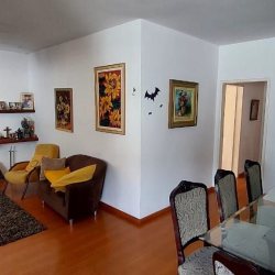 Casa Residencial com 158m², 4 quartos, 2 suítes, 2 garagens, no bairro Canto em Florianópolis