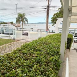 Apartamentos com 128m², 3 quartos, 2 suítes, 1 garagem, no bairro Coqueiros em Florianópolis