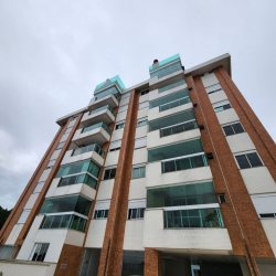 Cobertura com 139m², 3 quartos, 3 suítes, 2 garagens, no bairro Saco Dos Limões em Florianópolis