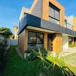 Casa Residencial com 122m², 3 quartos, 1 suíte, 1 garagem, no bairro Campeche em Florianópolis