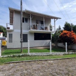 Casa Residencial com 100m², 3 quartos, no bairro Ingleses do Rio Vermelho em Florianópolis