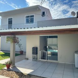 Casa Residencial com 193m², 3 quartos, 5 garagens, no bairro Ipiranga em São José