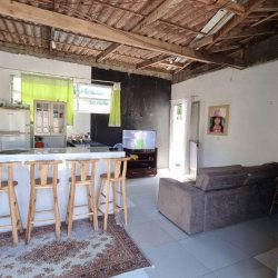 Casa Residencial com 150m², 5 quartos, 2 garagens, no bairro Tapera da Base em Florianópolis