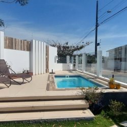 Casa Residencial com 135m², 3 quartos, 1 suíte, 2 garagens, no bairro Campeche em Florianópolis