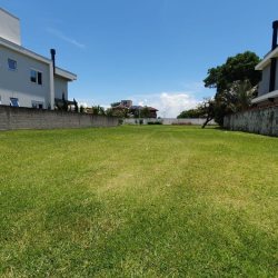 Terrenos Residenciais com 510m², no bairro Campeche em Florianópolis