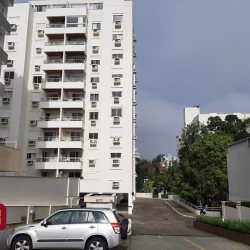Apartamentos com 111m², 4 quartos, 1 suíte, 2 garagens, no bairro Trindade em Florianópolis