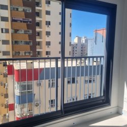 Apartamentos com 40m², 1 quarto, 1 suíte, 1 garagem, no bairro Canto em Florianópolis
