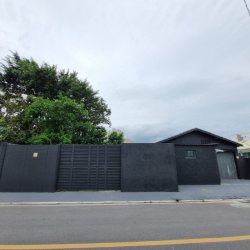 Galpao/Deposito com 100m², 6 garagens, no bairro Ponte Do Imaruim em Palhoça