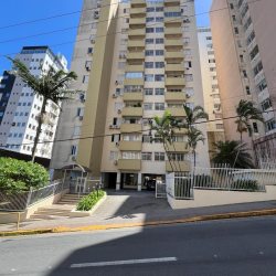 Apartamentos com 67m², 2 quartos, 1 garagem, no bairro Centro em Florianópolis