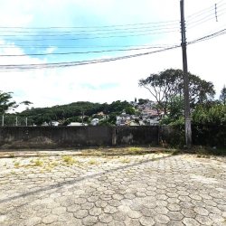Terrenos Residenciais com 422m², no bairro Centro em São José