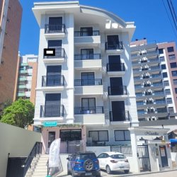 Apartamentos com 39m², 1 quarto, 1 garagem, no bairro Trindade em Florianópolis
