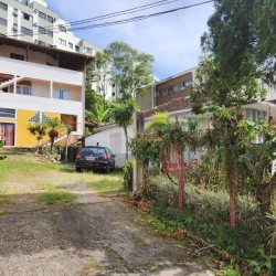Terreno Comercial/Residencial com 800m², no bairro Agronômica em Florianópolis