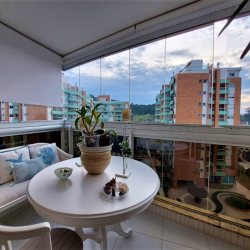 Cobertura com 166m², 4 quartos, 3 suítes, 2 garagens, no bairro Trindade em Florianópolis
