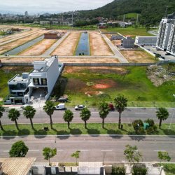 Terrenos Residenciais com 470m², no bairro Beira Mar em Biguaçu