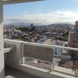 Apartamentos com 75m², 2 quartos, 1 suíte, 1 garagem, no bairro Barreiros em São José