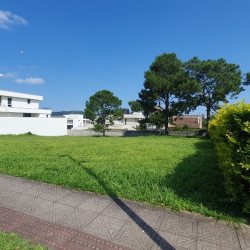 Terrenos Residenciais com 580m², no bairro Lagoa da Conceição em Florianópolis